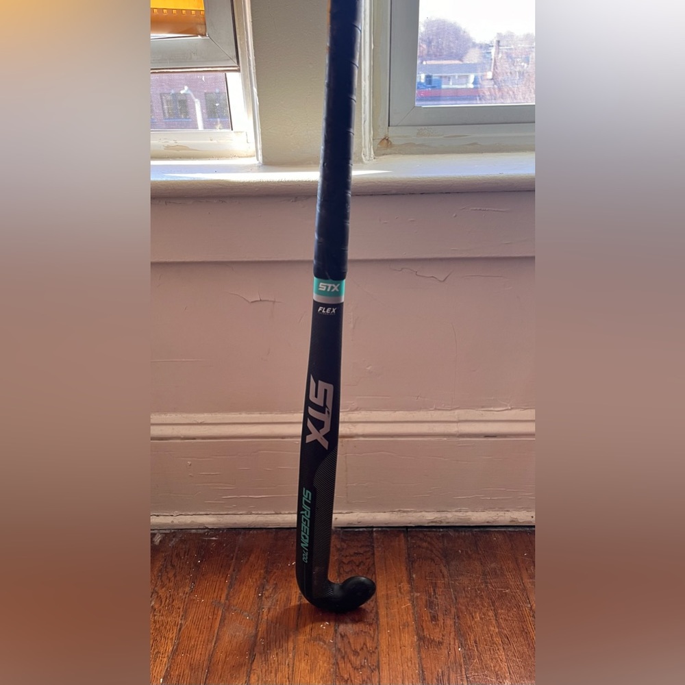 STX Surgeon 700 Field Hockey Stick